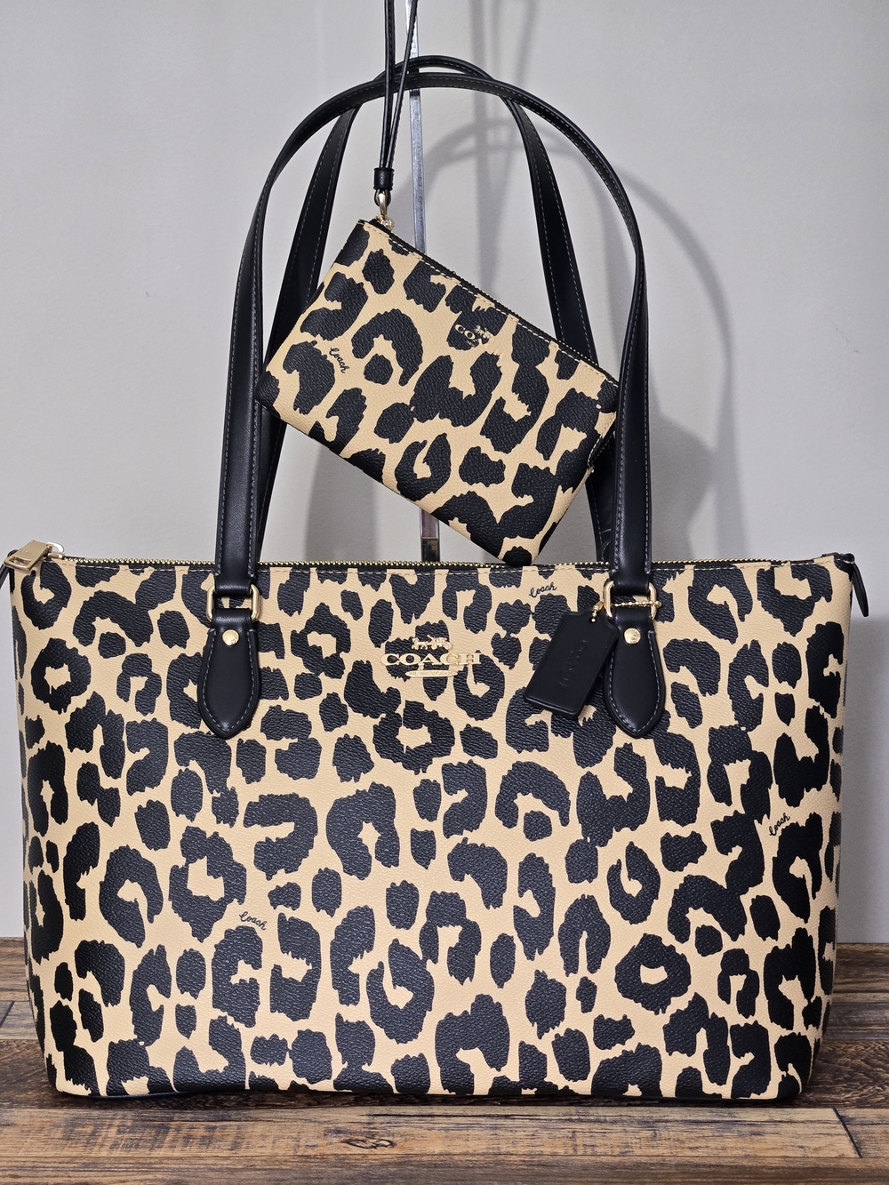 Coach Gallery Tote With Leopard Print And Wristlet Set